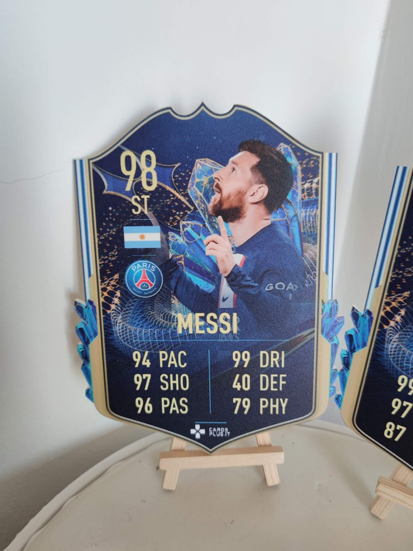 FIFA 23 Ultimate Team PSG Messi e Mbappé TOTS card gigante – CardsPlus.it