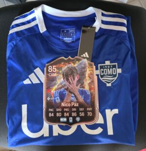 Card Nico Paz FUT + maglia Como calcio taglia M